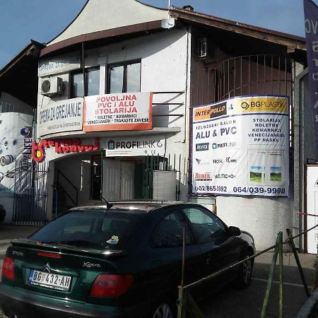 Stefan Plus Lodging Белград Екстериор снимка