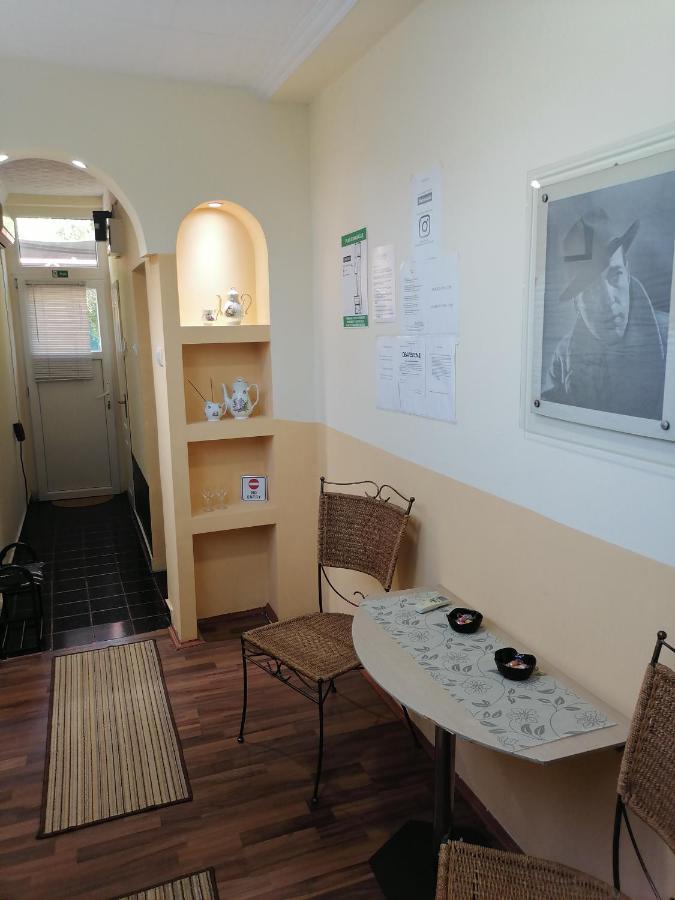 Stefan Plus Lodging Белград Екстериор снимка