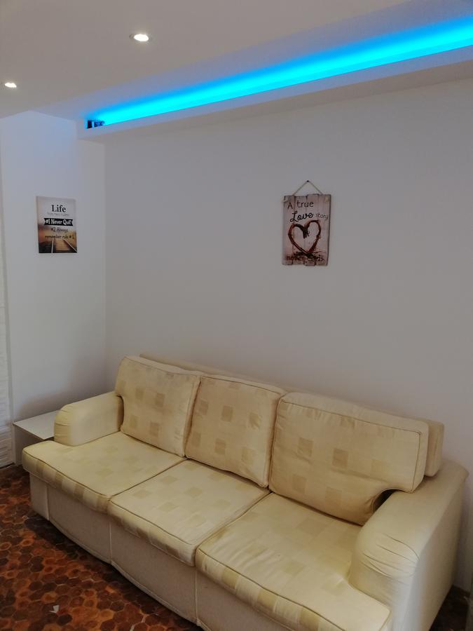 Stefan Plus Lodging Белград Екстериор снимка