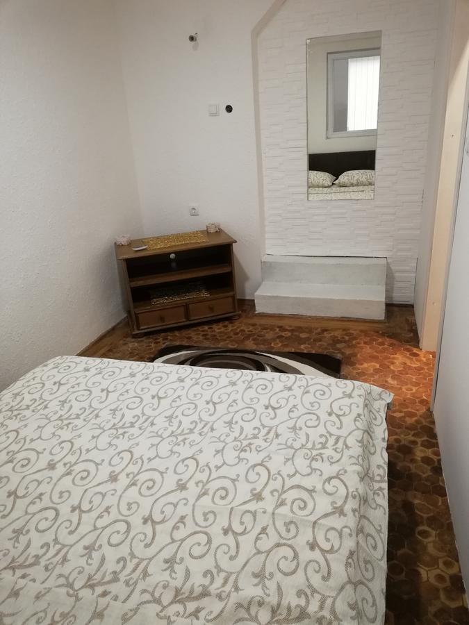 Stefan Plus Lodging Белград Екстериор снимка