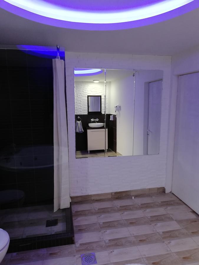 Stefan Plus Lodging Белград Екстериор снимка