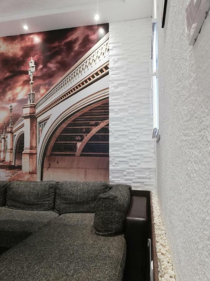 Stefan Plus Lodging Белград Екстериор снимка