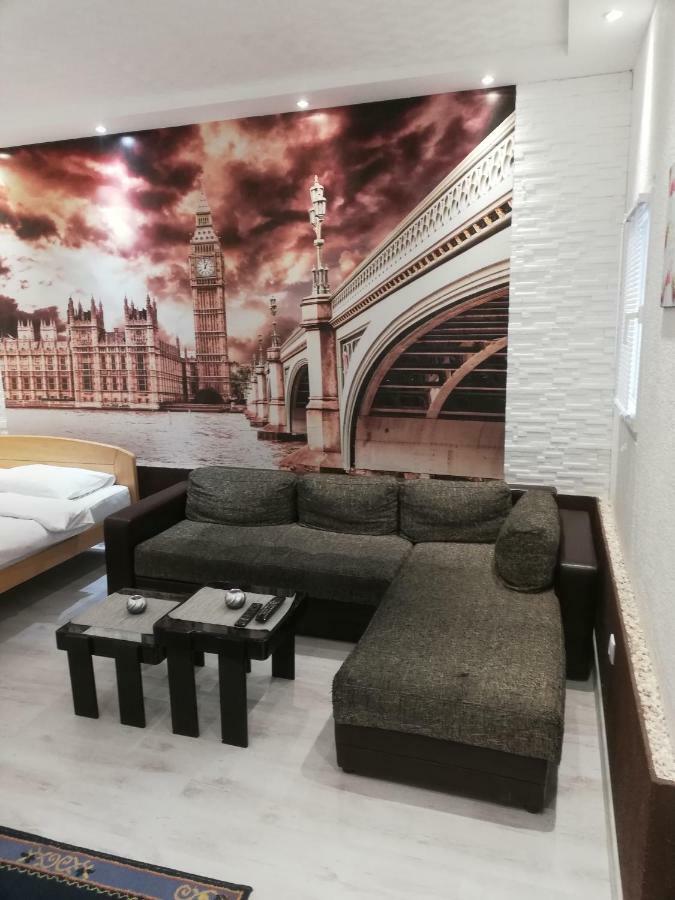 Stefan Plus Lodging Белград Екстериор снимка